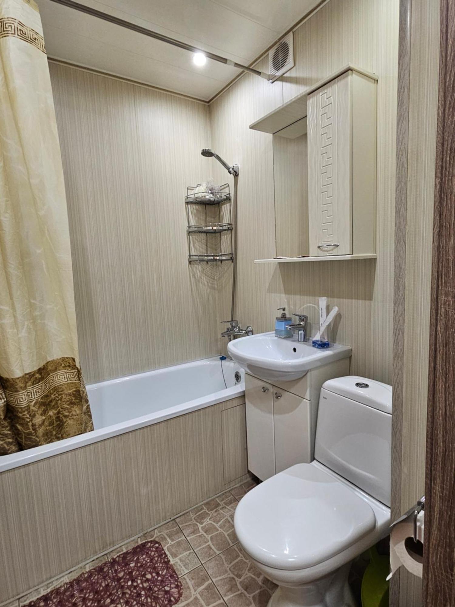 Lux Apartment On Potanina 19 Ustʼ-Kamenogorsk Eksteriør bilde