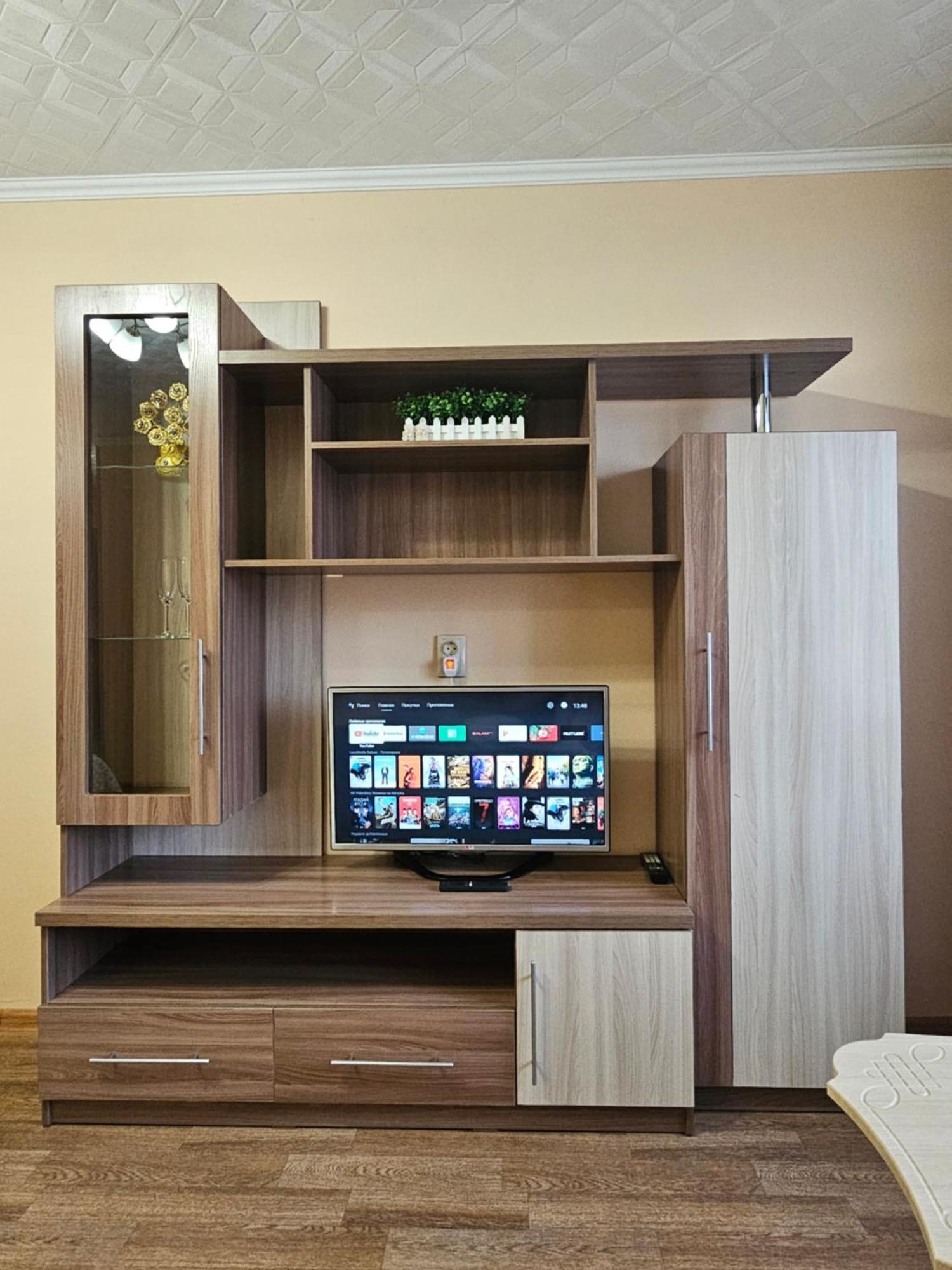 Lux Apartment On Potanina 19 Ustʼ-Kamenogorsk Eksteriør bilde